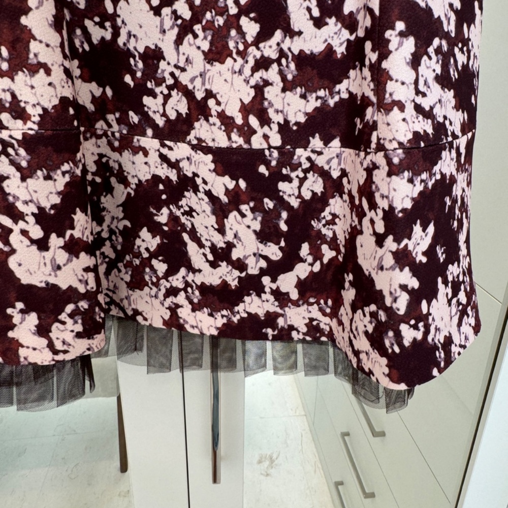 Burgundy & Cream McGinn Dress - Size 4 - Picture 4 of 9